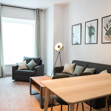 Spacious 1-Bedroom Apartment In Kreuzberg Berlin Exterior photo