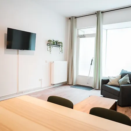 Spacious 1-Bedroom Apartment In Kreuzberg Berlin Exterior photo