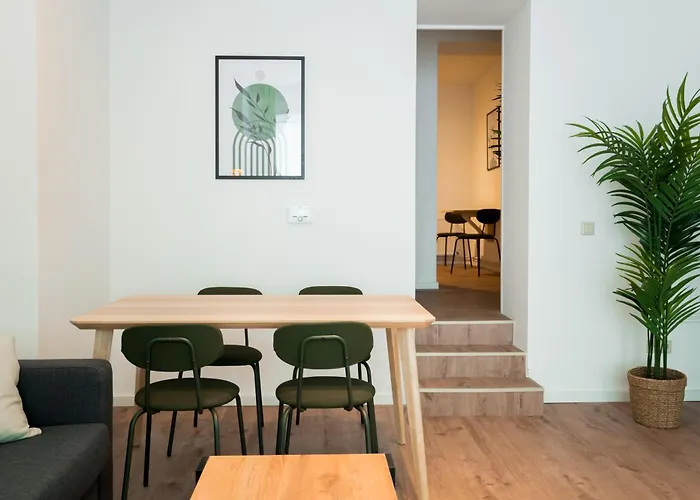 Spacious 1-Bedroom Apartment In Kreuzberg