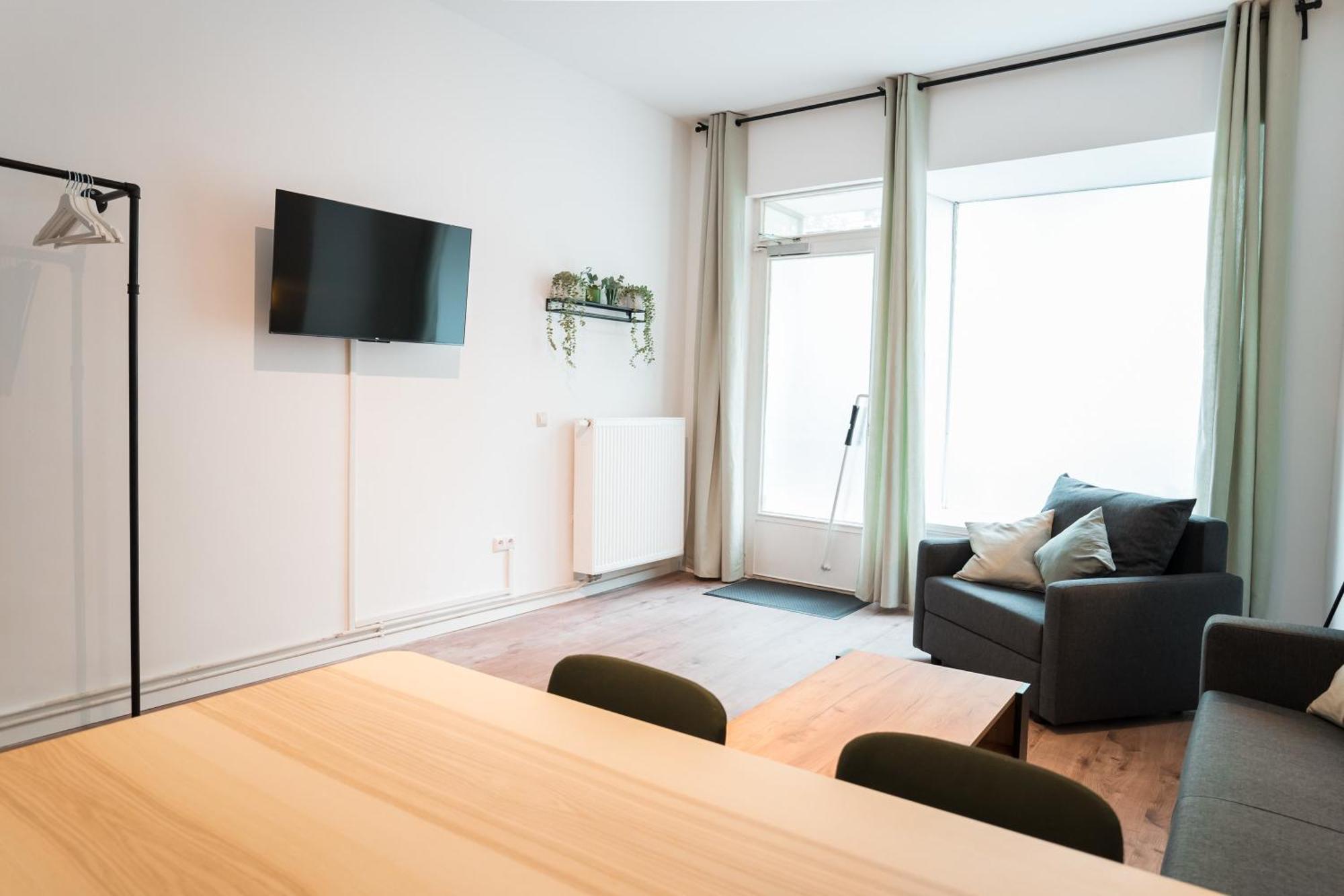 Spacious 1-bedroom In Kreuzberg Apartament *